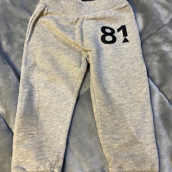 Guess boys matching set - Picture 3 of 3